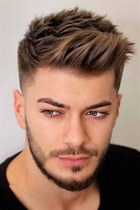 12 Best Short Hairstyles for Men: A Barber’s Guide